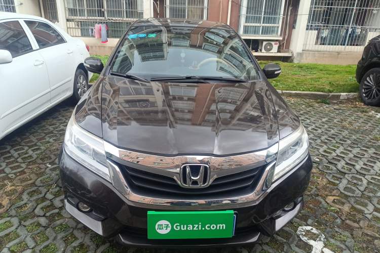 Used Honda Crider 2015 1.8L automatic luxury edition Front