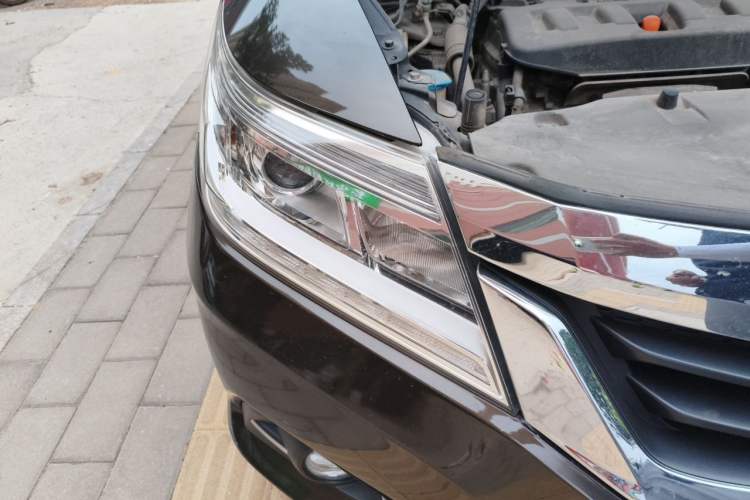 Used Honda Crider 2015 1.8L automatic luxury edition Right Front Headlight