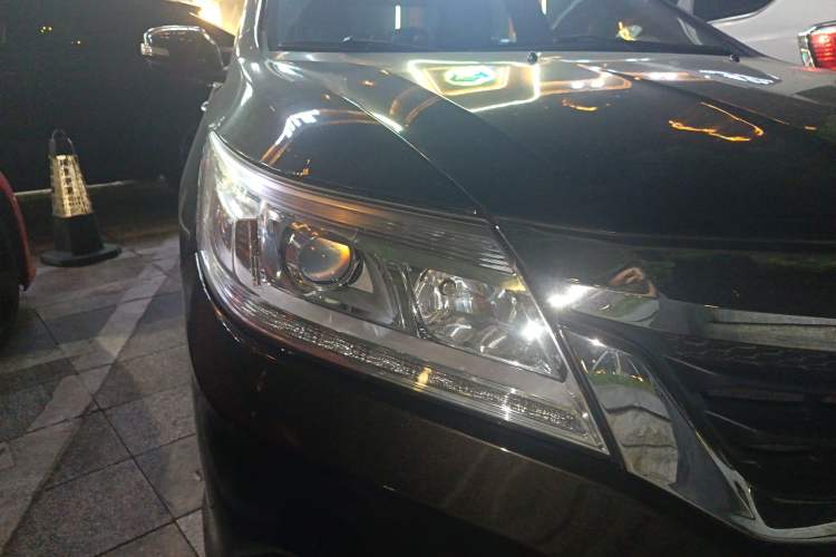 Used Honda Crider 2015 1.8L automatic luxury edition Right Front Headlight