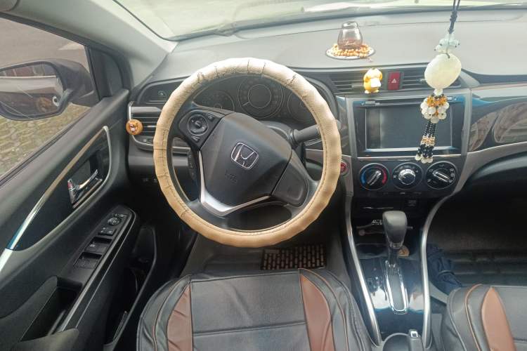 Used Honda Crider 2015 1.8L automatic luxury edition Steering Wheel