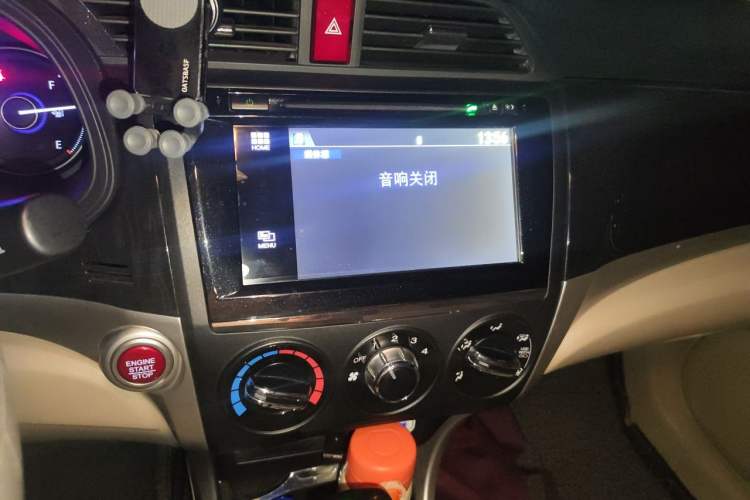 Used Honda Crider 2015 1.8L automatic luxury edition Audio And AC Panel