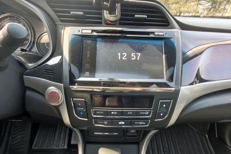 Used Honda Crider 2015 1.8L Automatic Flagship Edition Audio And AC Panel