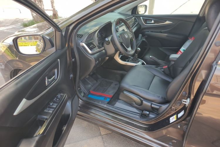 Used Honda Crider 2015 1.8L manual luxury version Driver Seat