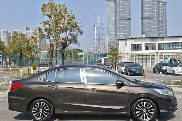Used Honda Crider 2015 1.8L Automatic Flagship Edition Exterior 9