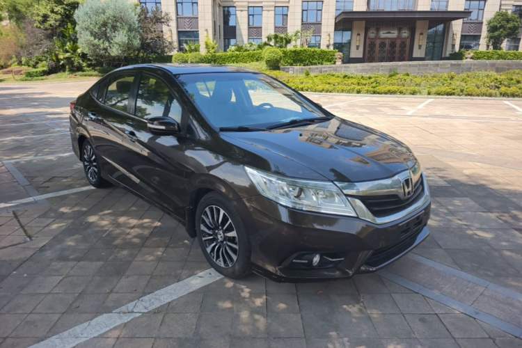 Used Honda Crider 2015 1.8L manual luxury version Front Right 45 Deg