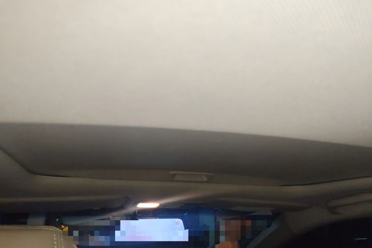 Used Honda Crider 2015 1.8L automatic luxury edition Headliner