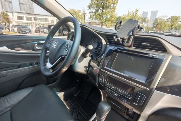 Used Honda Crider 2015 1.8L Automatic Flagship Edition Interior 4