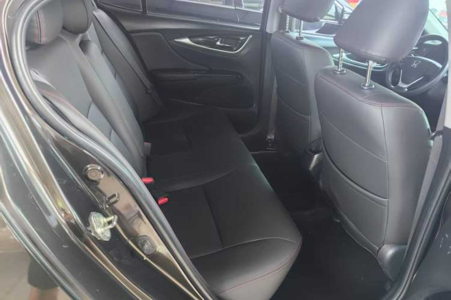 Used Honda Crider 2015 1.8L automatic luxury edition Interior 5