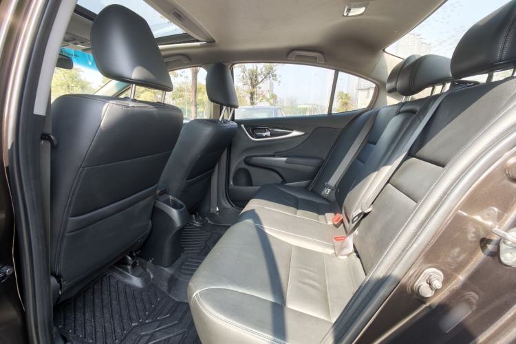 Used Honda Crider 2015 1.8L Automatic Flagship Edition Interior 6