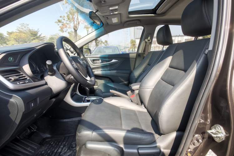 Used Honda Crider 2015 1.8L Automatic Flagship Edition Left Front Seat