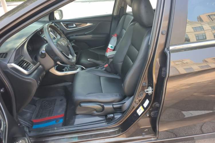 Used Honda Crider 2015 1.8L manual luxury version Left Front Seat