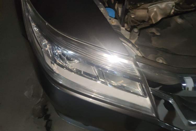 Used Honda Crider 2015 1.8L automatic luxury edition Right Front Headlight