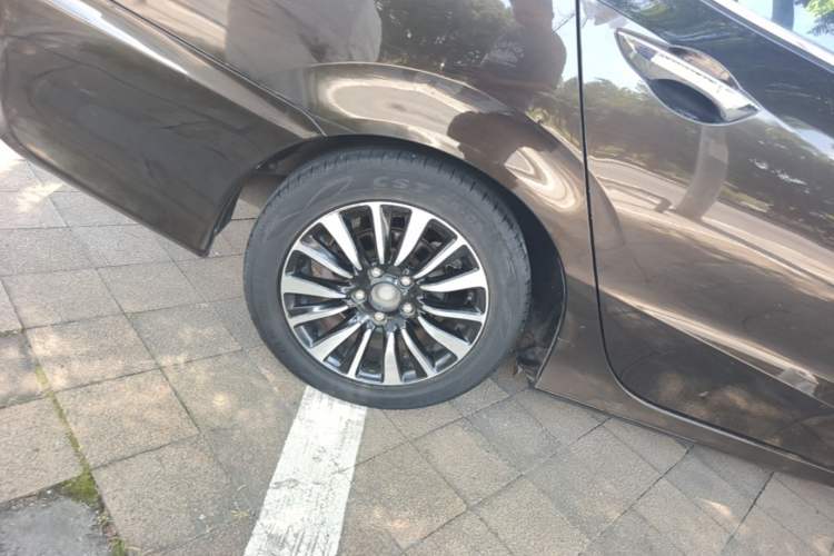 Used Honda Crider 2015 1.8L manual luxury version Right Rear Wheel Hub