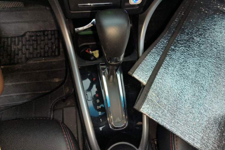 Used Honda Crider 2015 1.8L automatic luxury edition Gear Lever