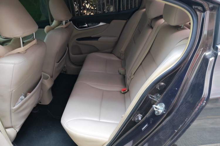 Used Honda Crider 2015 1.8L automatic luxury edition Left Rear Seat