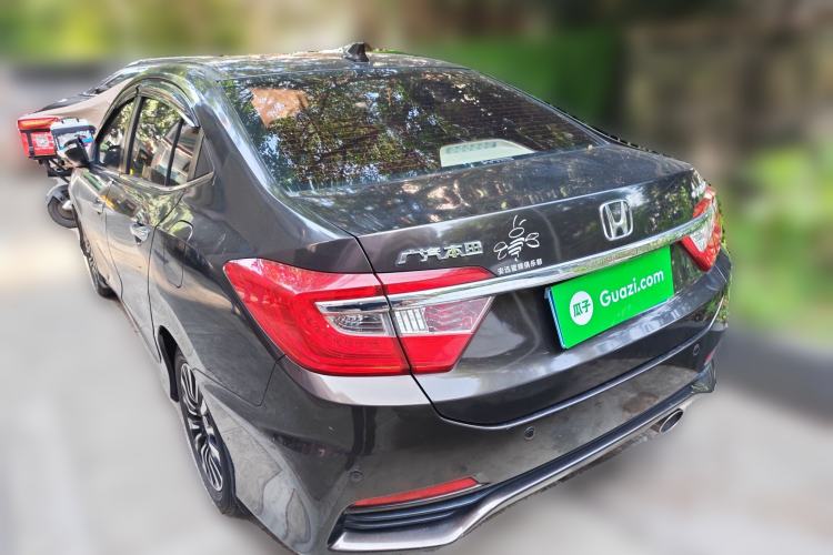 Used Honda Crider 2015 1.8L automatic luxury edition Rear Left 45 Deg