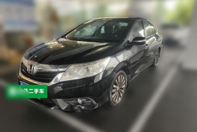 Ojetý Honda Crider 2015 1.8L automatic luxury edition