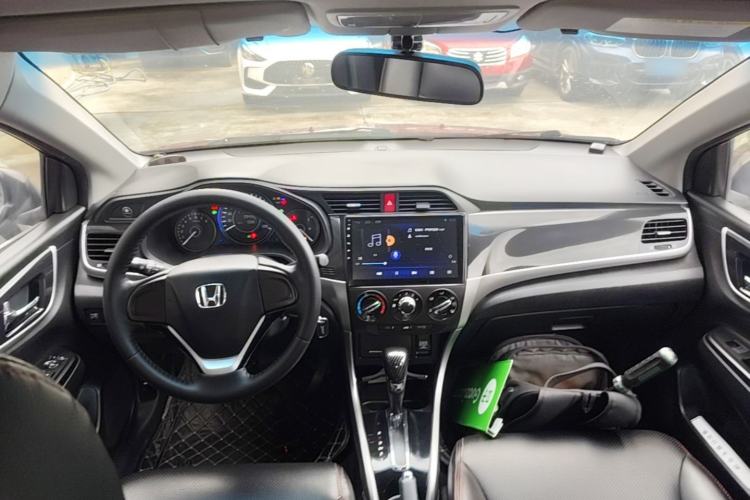 Used Honda Crider 2015 1.8L automatic comfort version Center Console