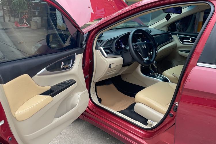 Used Honda Crider 2015 1.8L automatic comfort version Driver Seat