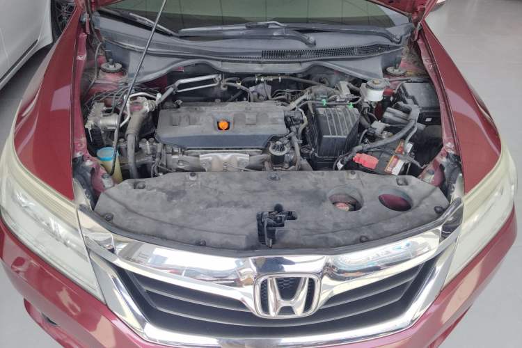 Used Honda Crider 2015 1.8L automatic luxury edition Engine Bay