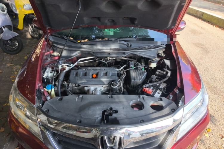 Used Honda Crider 2015 1.8L automatic luxury edition Engine Bay
