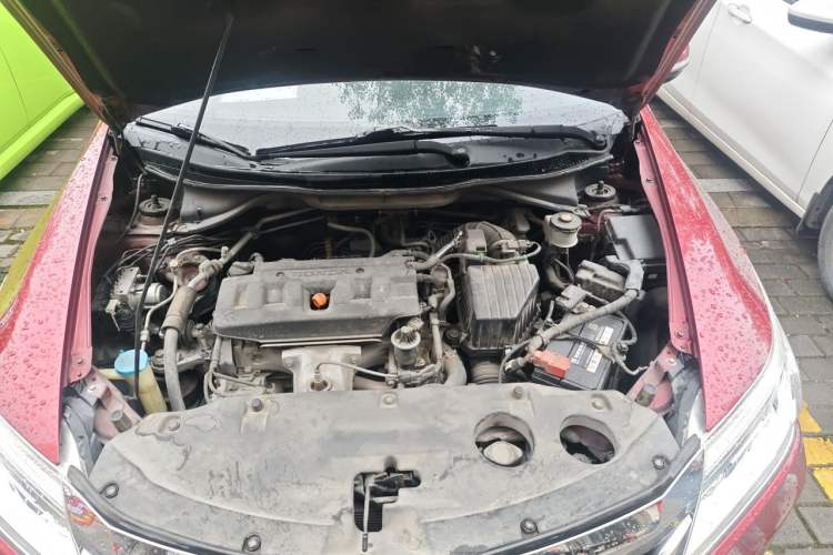 Used Honda Crider 2015 1.8L automatic luxury edition Engine Bay
