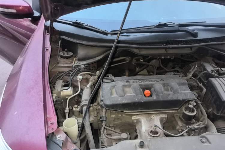 Used Honda Crider 2015 1.8L automatic luxury edition Engine Bay Right