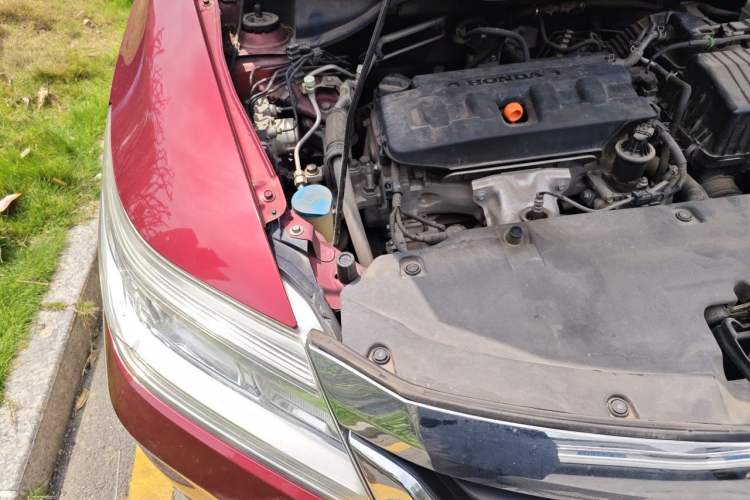 Used Honda Crider 2015 1.8L automatic comfort version Engine Bay Right