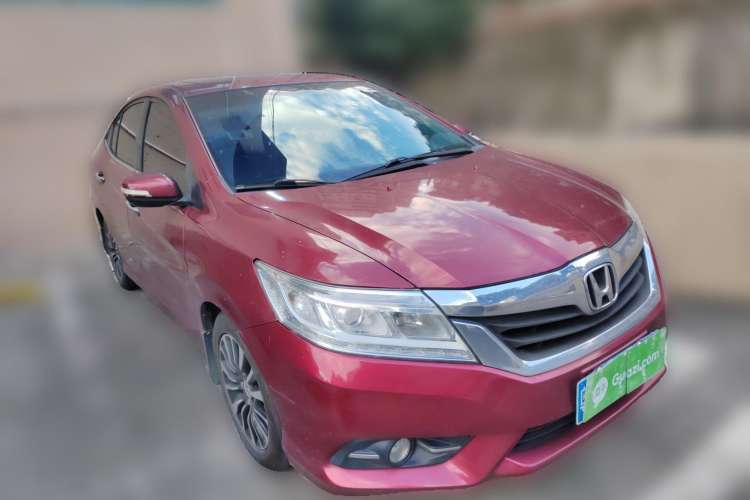 Used Honda Crider 2015 1.8L automatic luxury edition Front Right 45 Deg