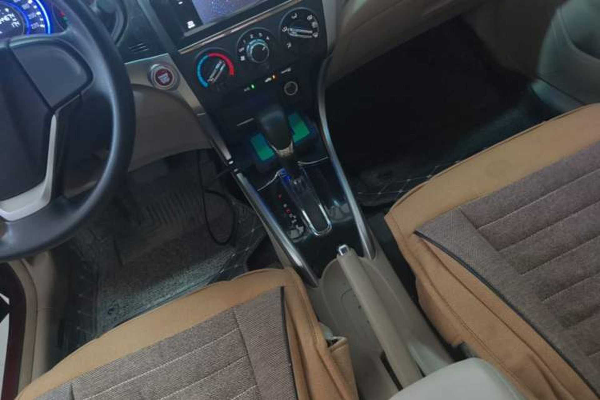 Used Honda Crider 2015 1.8L automatic luxury edition Gear Lever