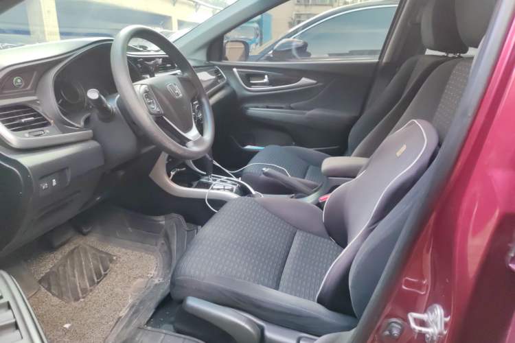 Used Honda Crider 2015 1.8L automatic luxury edition Left Front Seat
