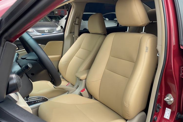 Used Honda Crider 2015 1.8L automatic comfort version Left Front Seat