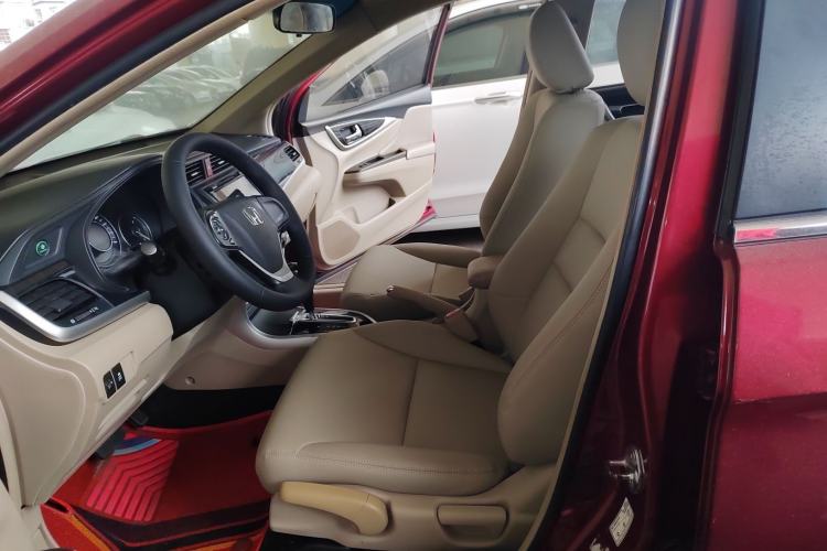 Used Honda Crider 2015 1.8L automatic luxury edition Left Front Seat