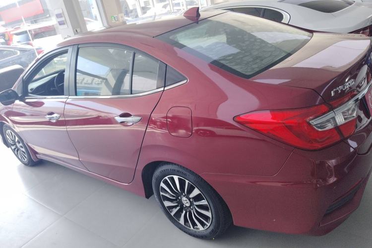 Used Honda Crider 2015 1.8L automatic luxury edition Left Side