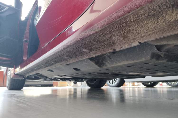 Used Honda Crider 2015 1.8L automatic luxury edition Left Side Sill