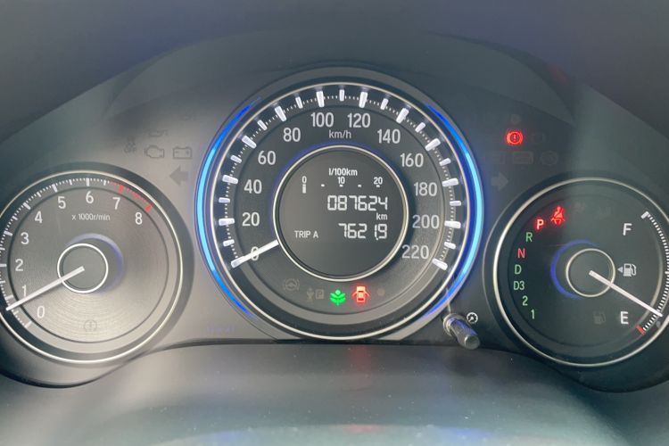Used Honda Crider 2015 1.8L automatic comfort version Odometer Close Up