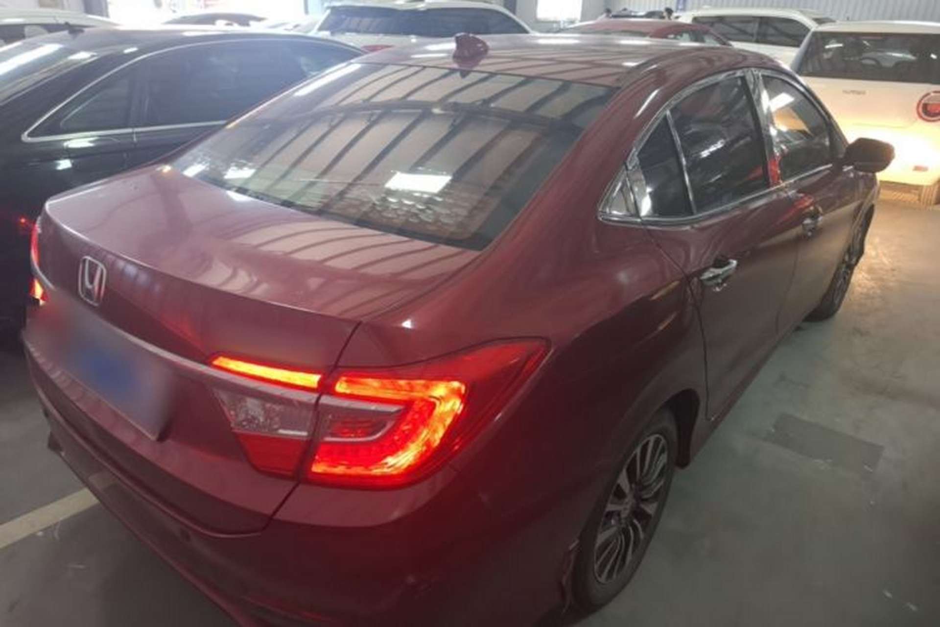 Used Honda Crider 2015 1.8L automatic luxury edition Rear Right 45 Deg