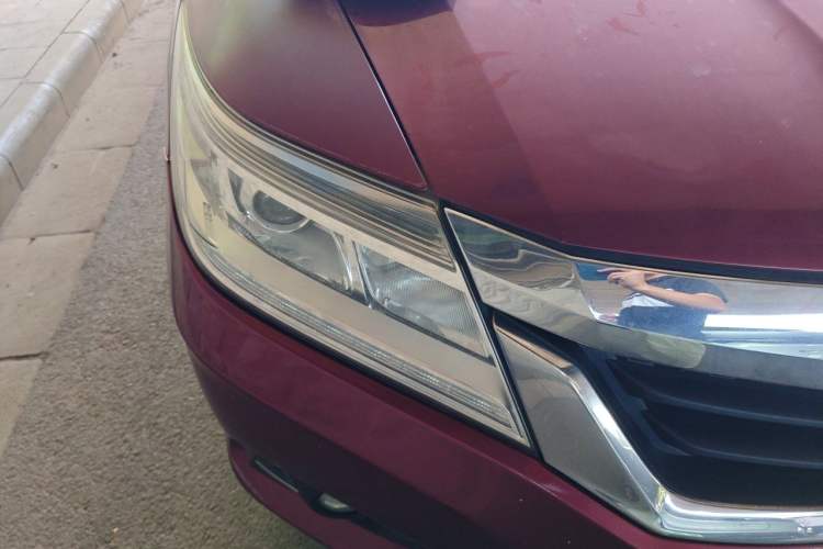 Used Honda Crider 2015 1.8L automatic luxury edition Right Front Headlight