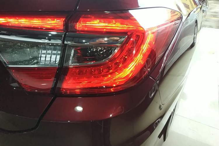 Used Honda Crider 2015 1.8L automatic comfort version Right Rear Taillight
