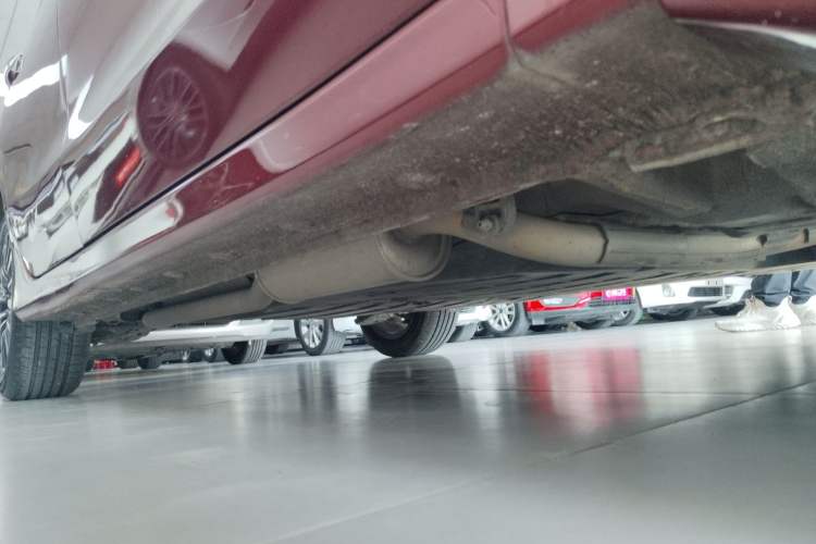 Used Honda Crider 2015 1.8L automatic luxury edition Right Side Sill