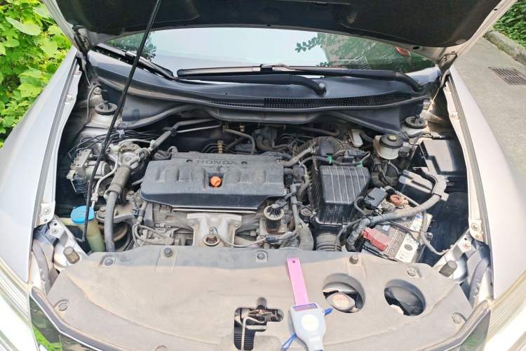 Used Honda Crider 2015 1.8L automatic luxury edition Engine Bay
