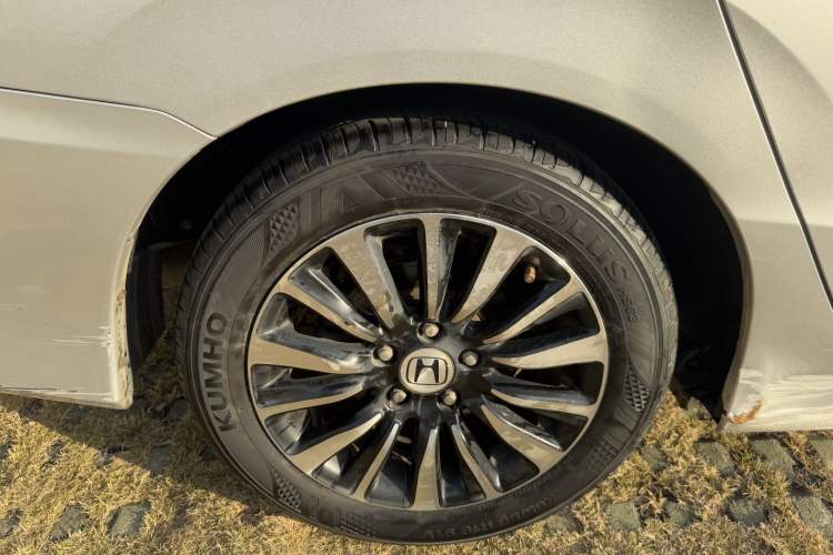 Used Honda Crider 2015 1.8L automatic comfort version Exterior 11
