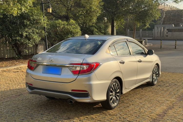 Used Honda Crider 2015 1.8L automatic comfort version Exterior 3