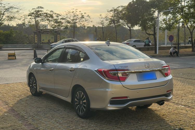 Used Honda Crider 2015 1.8L automatic comfort version Exterior 5