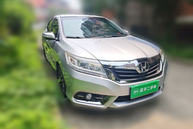 Used Honda Crider 2015 1.8L automatic luxury edition Front Right 45 Deg