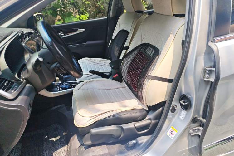 Used Honda Crider 2015 1.8L automatic luxury edition Left Front Seat