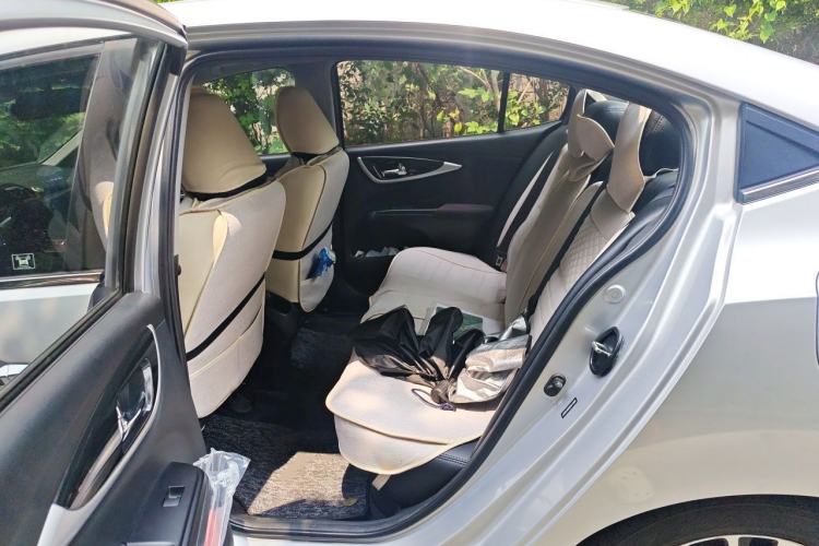 Used Honda Crider 2015 1.8L automatic luxury edition Left Rear Seat