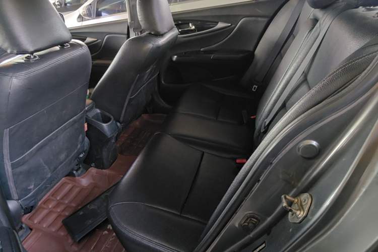 Used Honda Crider 2015 1.8L Automatic Ultra-Configured Limited Edition Left Rear Seat