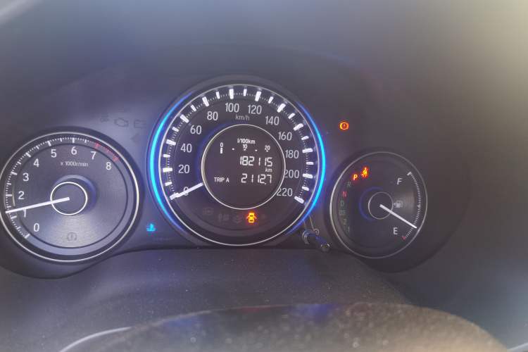 Used Honda Crider 2015 1.8L automatic comfort version Odometer Close Up