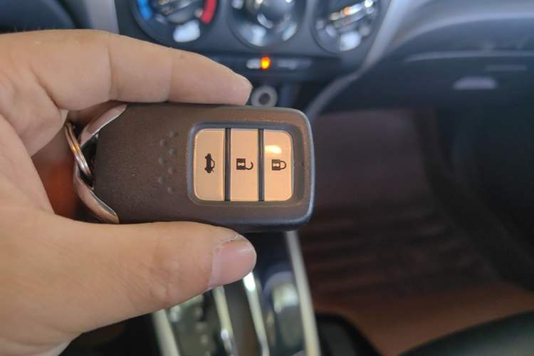 Used Honda Crider 2015 1.8L Automatic Ultra-Configured Limited Edition Vehicle Key